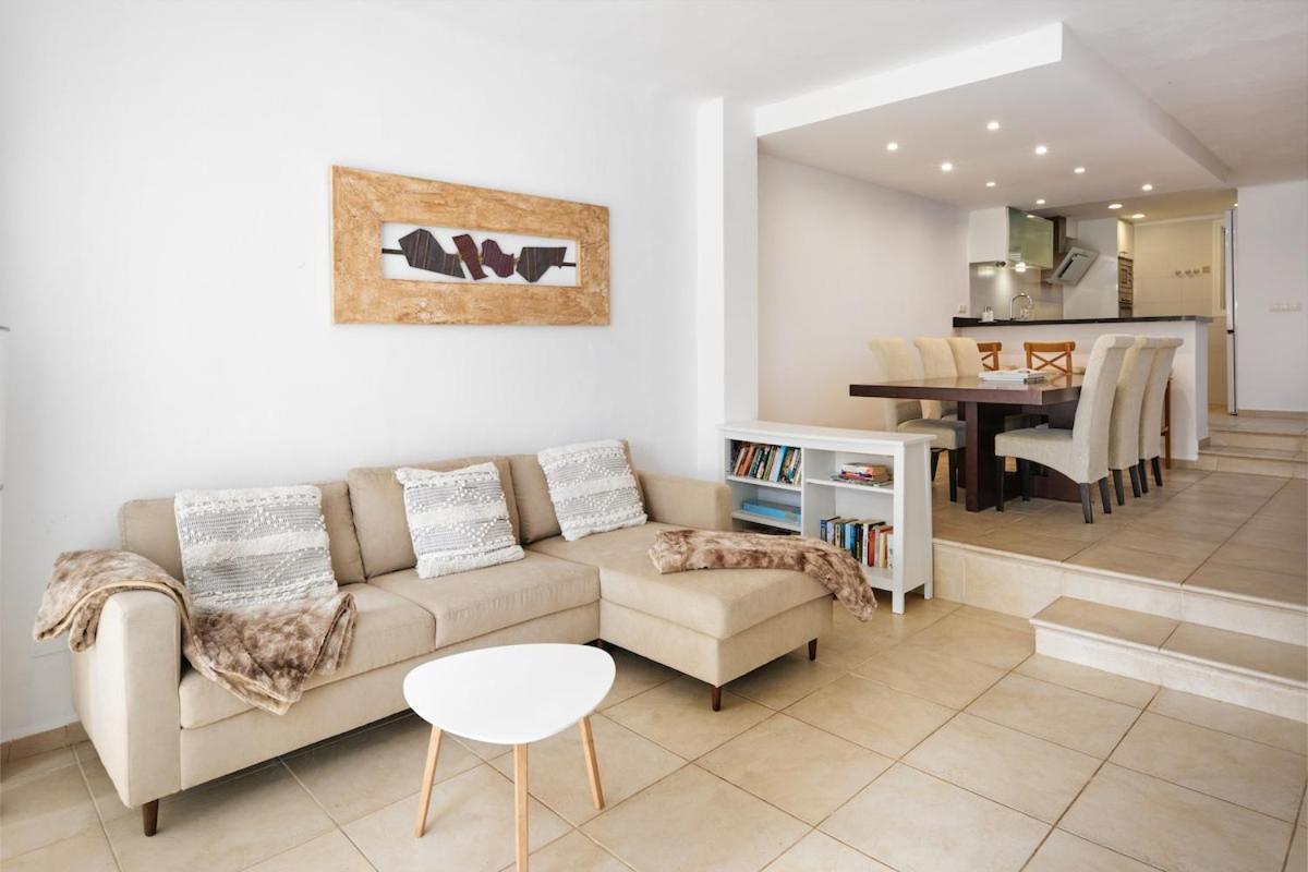 סנטני Sea Frontline Apartment 'Ernesto'. Pool. Wifi מראה חיצוני תמונה